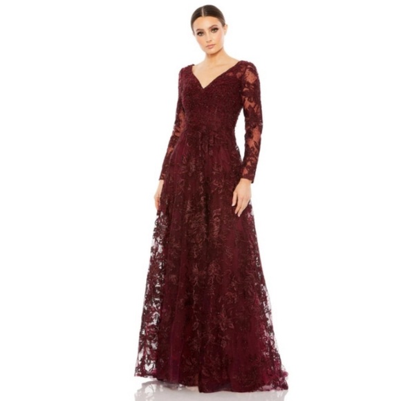 NWT Mac Duggal Embellished Illusion‎ Long Sleeve Beaded Lace Gown 
20409 Sz 22 - Picture 1 of 8